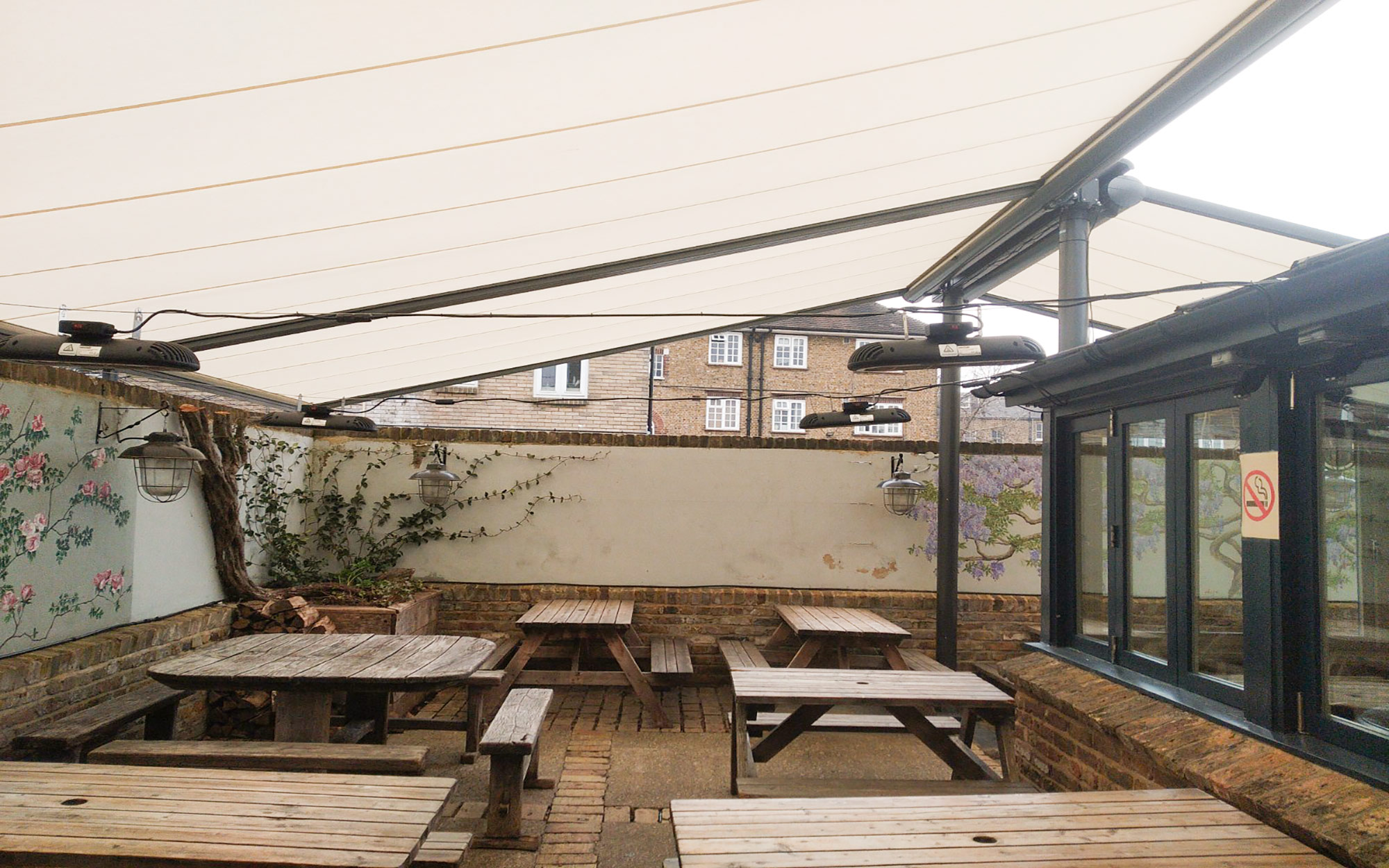 Terrace_awnings_specialist_awnings_manufacure_awnings