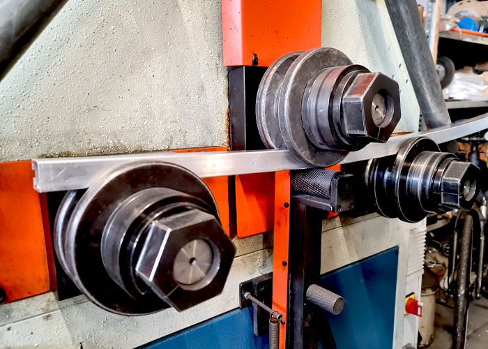 Bending Aluminium Frames