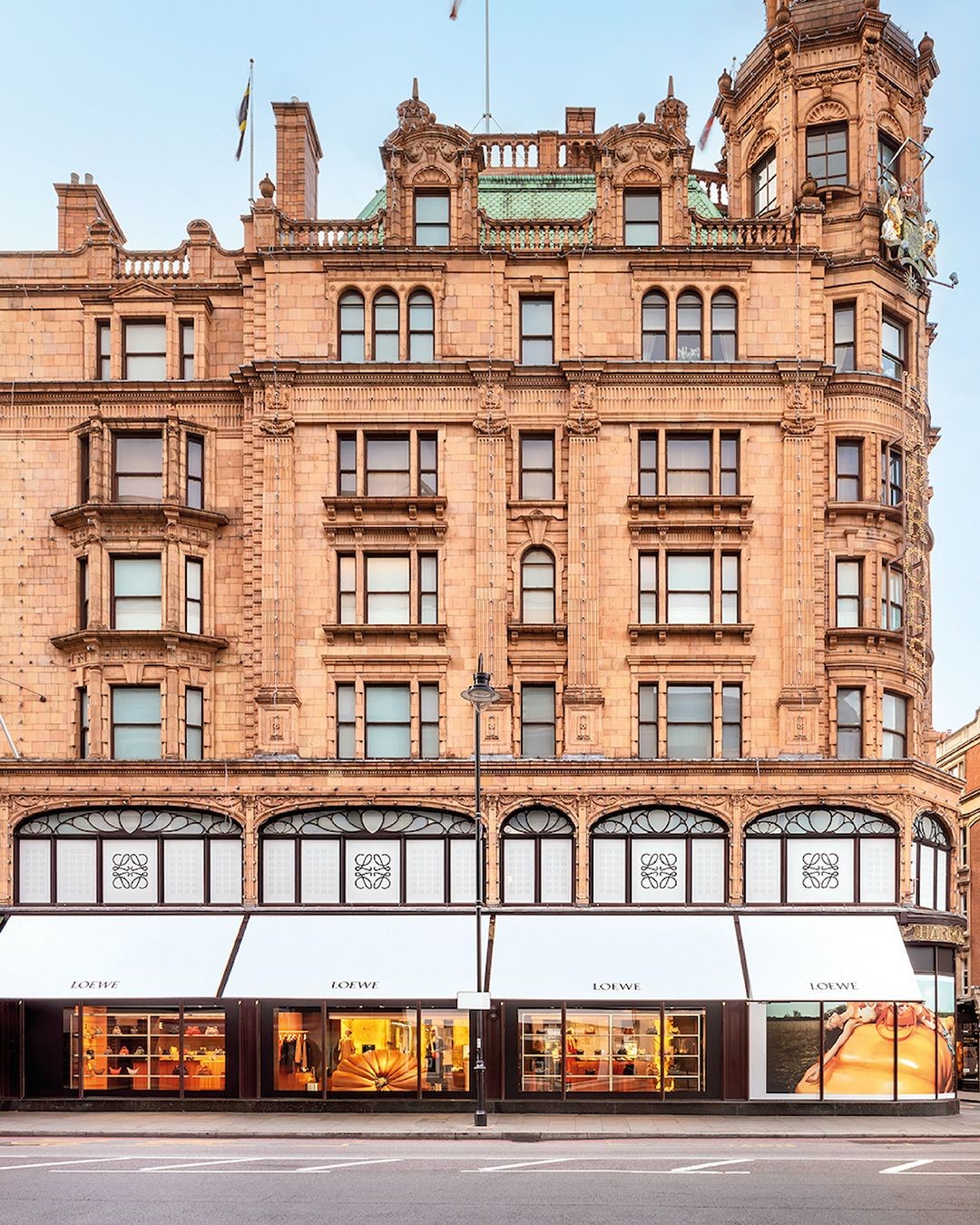 Branded Awnings for Loewe