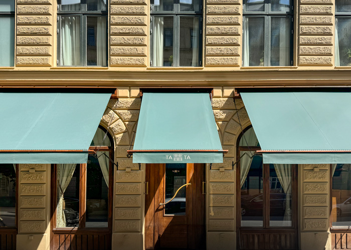 Branded Awnings Hotel Sanders