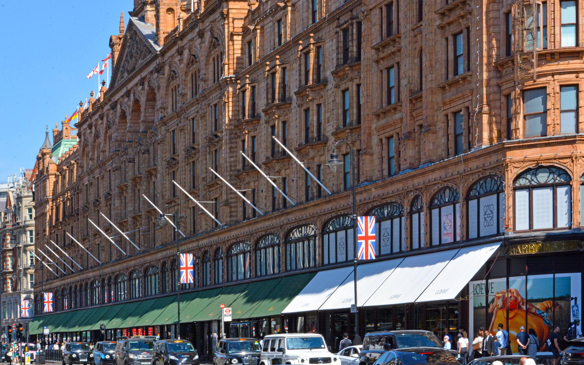  Branded Awnings for Commercial Stores