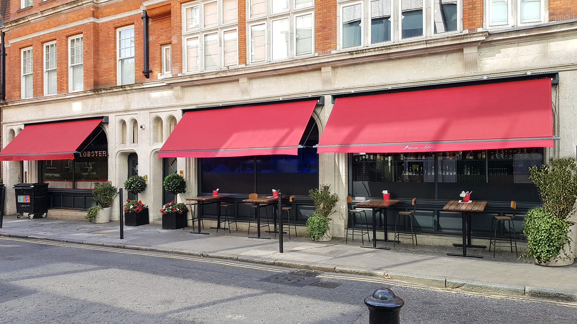 Burger & Lobster