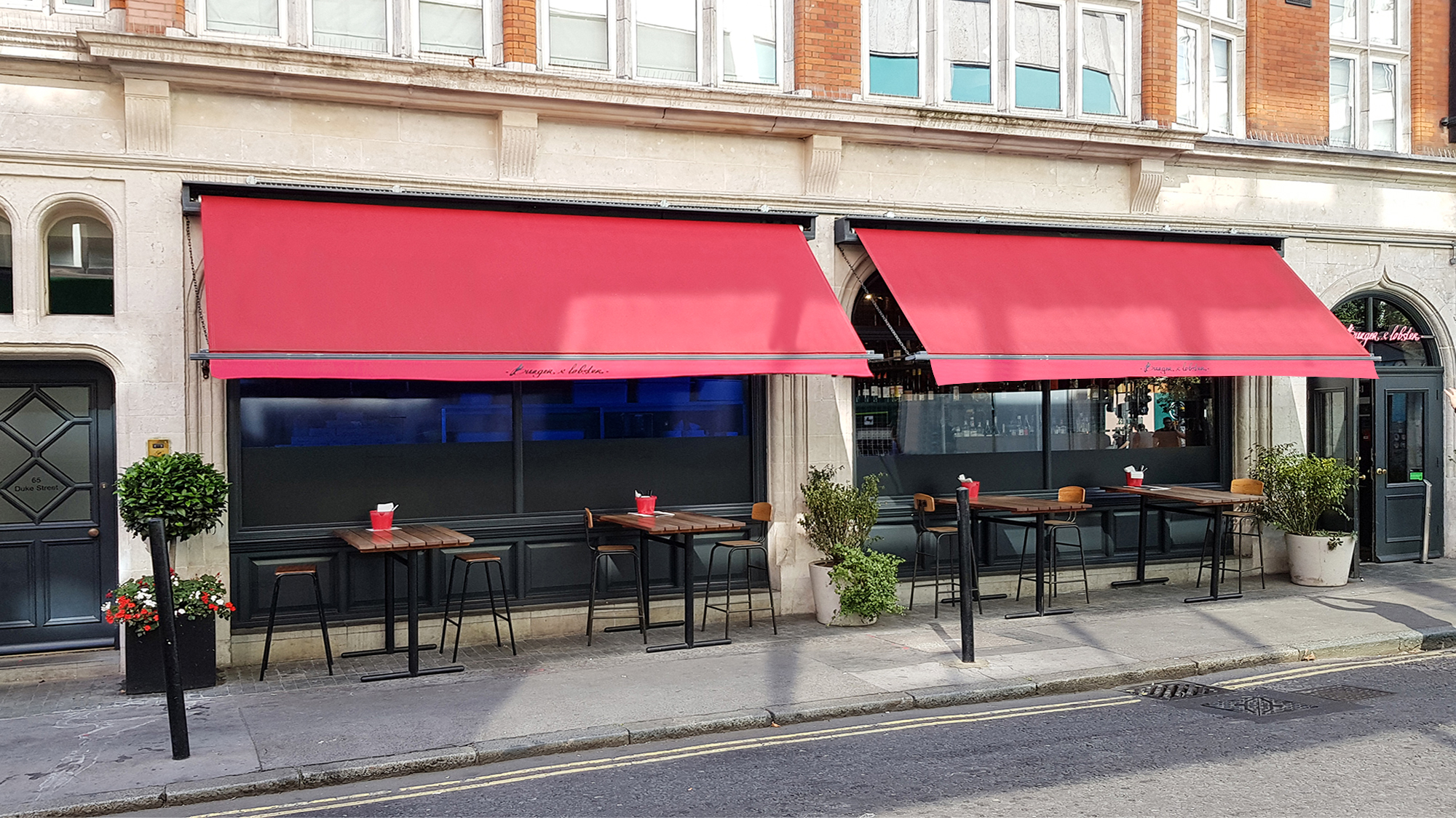 Burger & Lobster