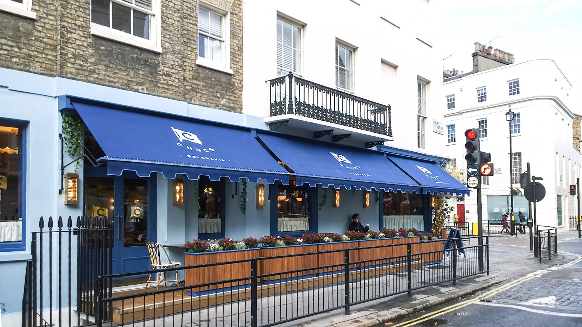 awnings and canopy Chuc's