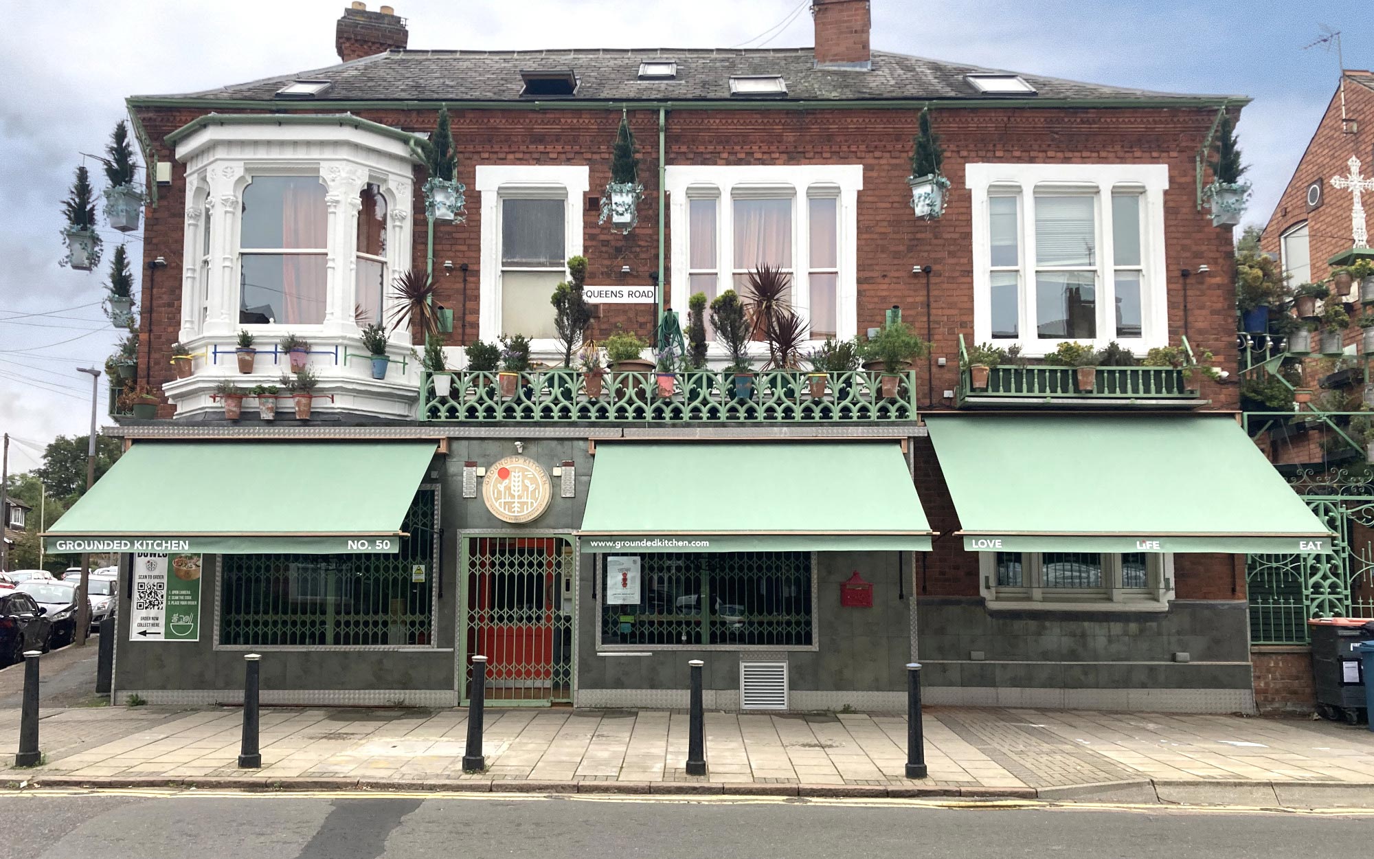 Classic Awnings for Grounded Kitchen