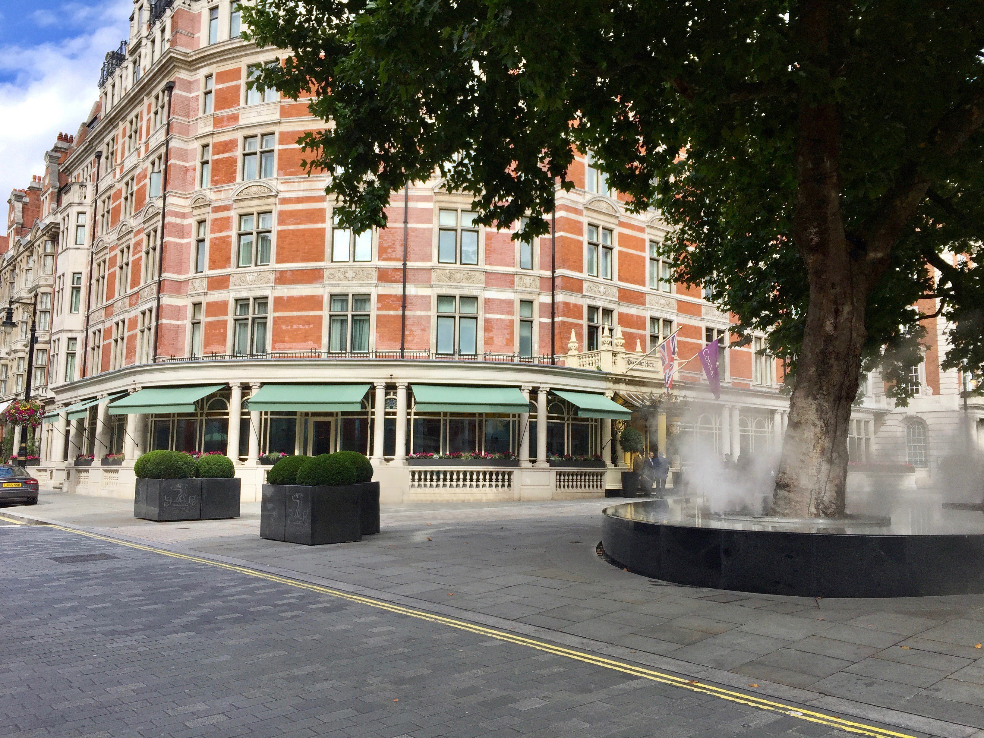 Awnings Connaught Hotel2