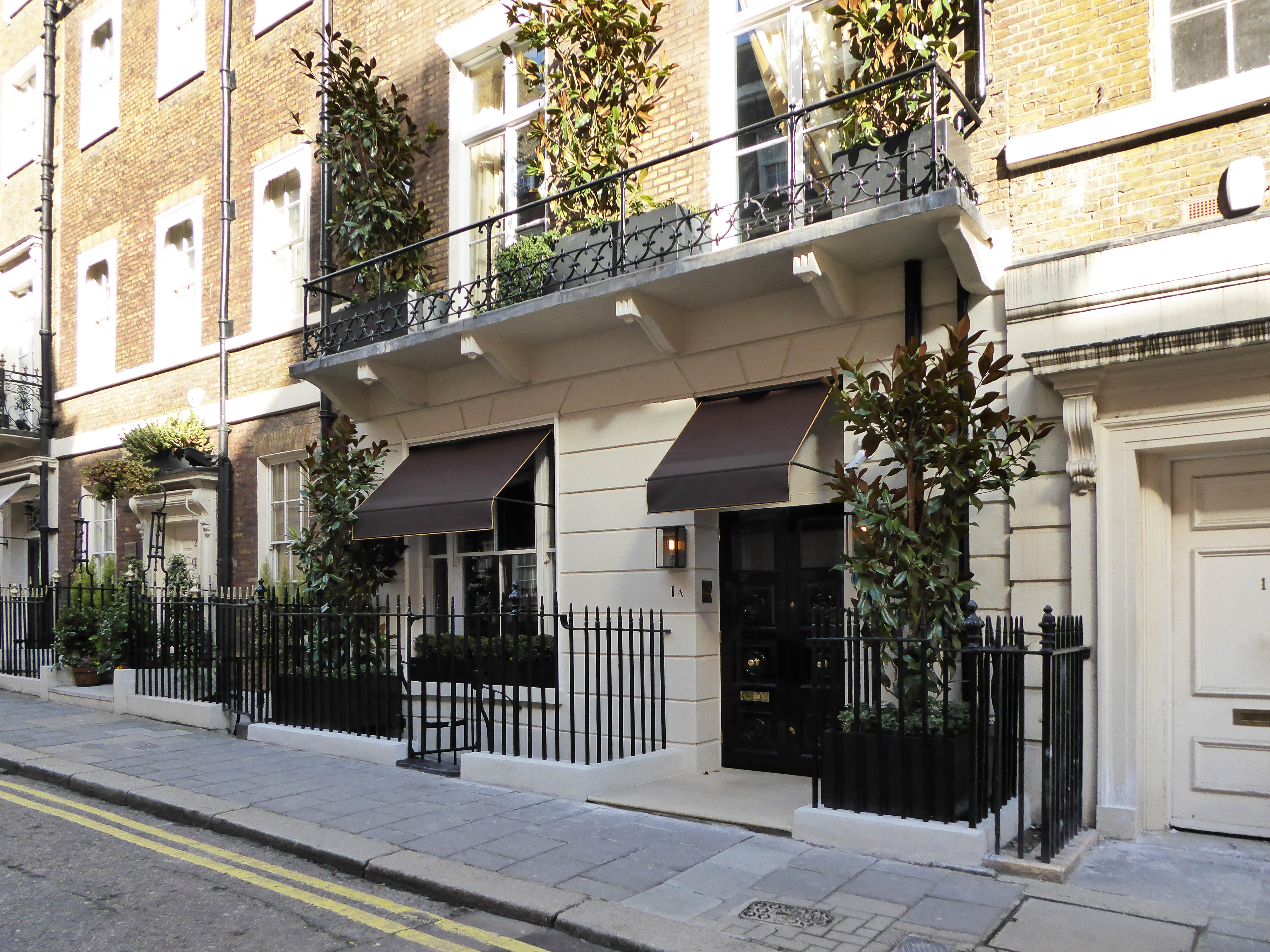 Fran Hickman awning