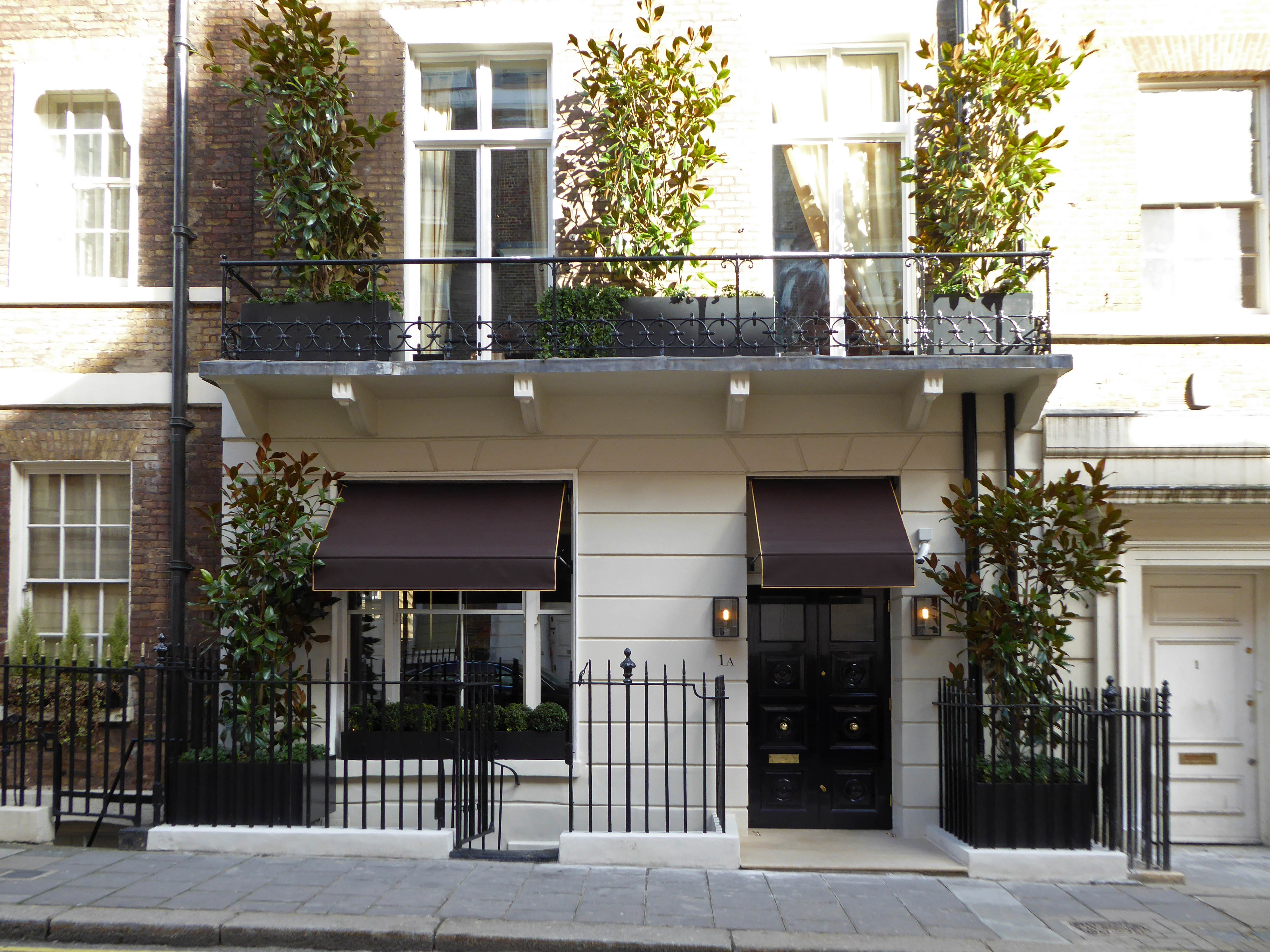 Fran Hickman awning 2