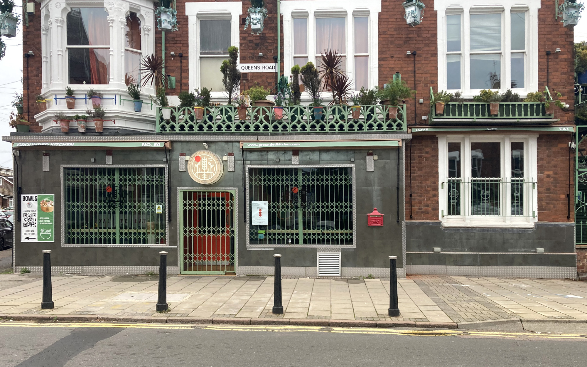 Victorian awnings Grounded Kitchen