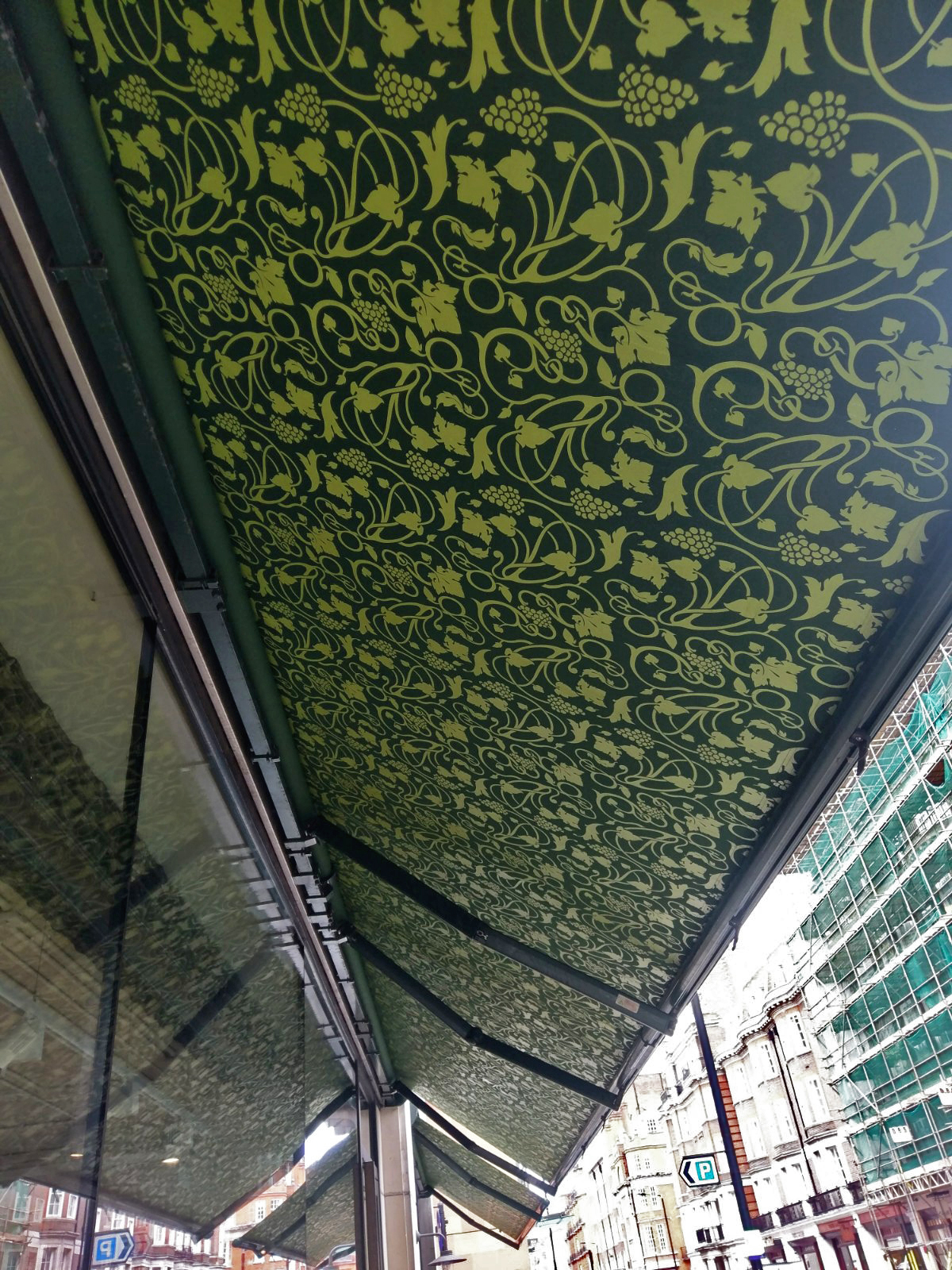 Classic awnings Hedonism Wines2
