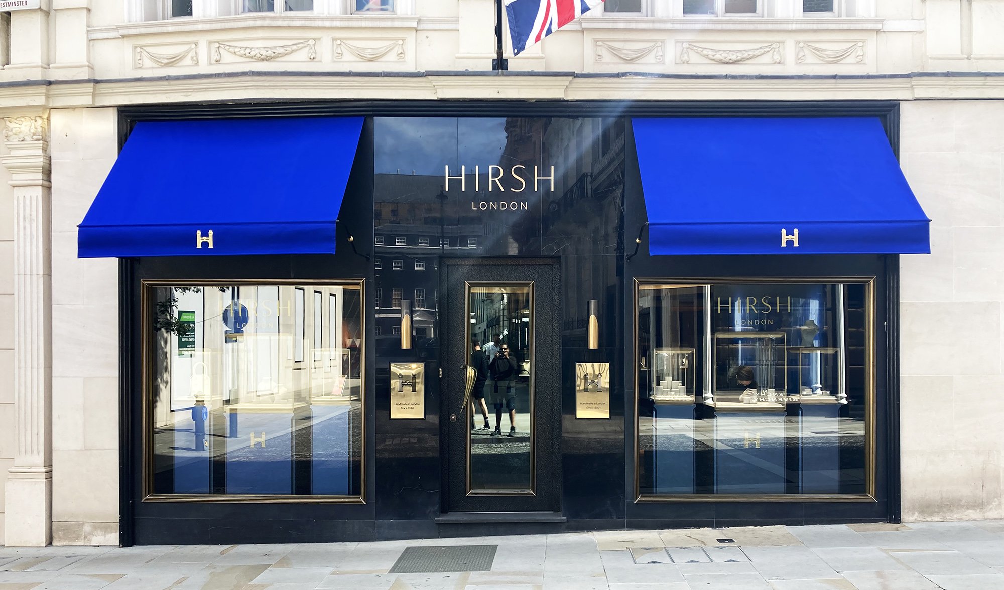 Marlesbury awnings for Hirsh