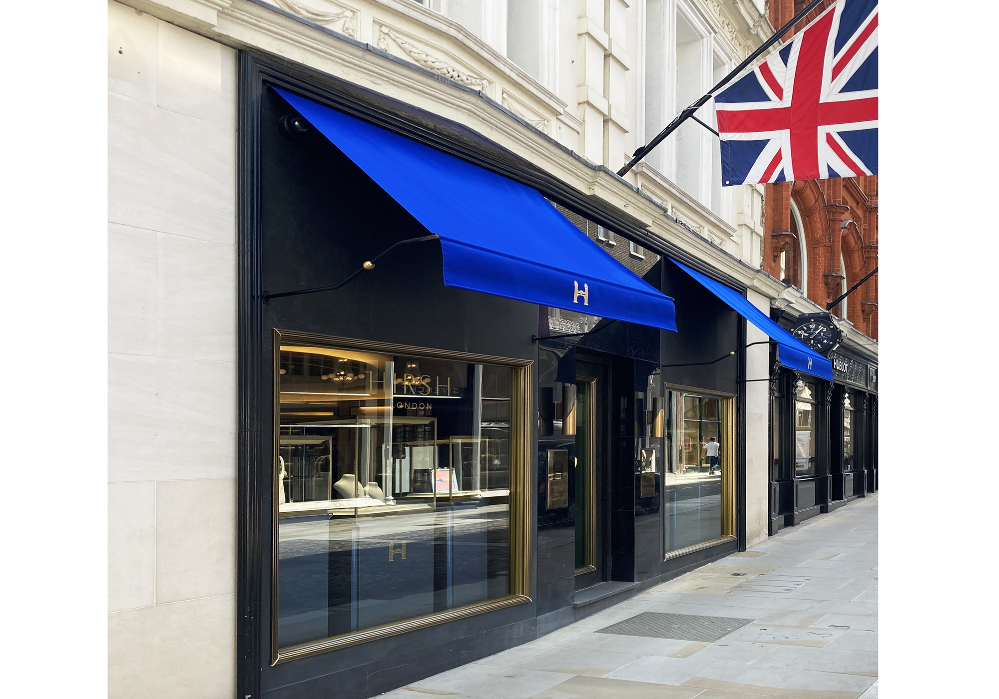 Marlesbury awnings for Hirsh