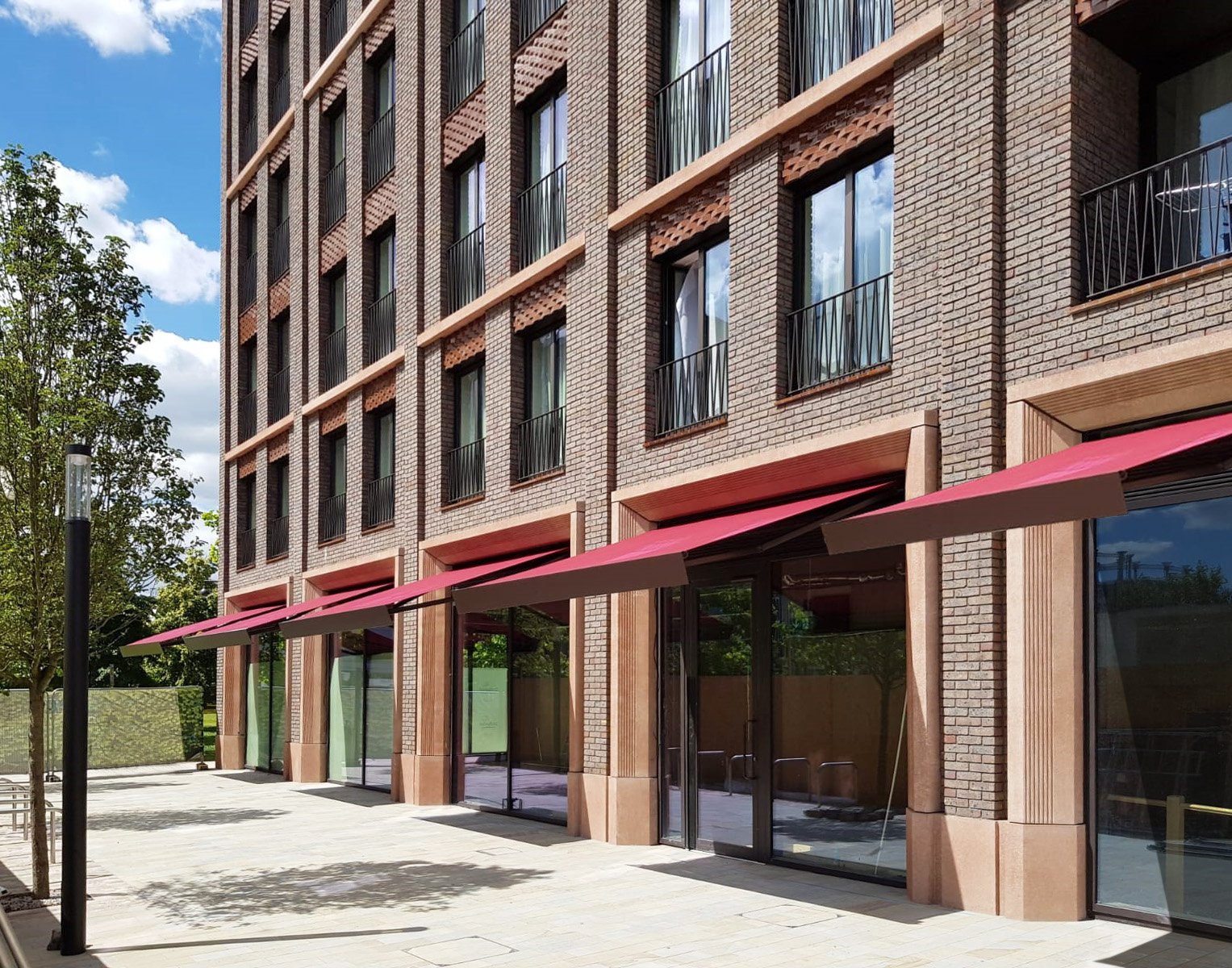 SQ2 awning  Kings Cross