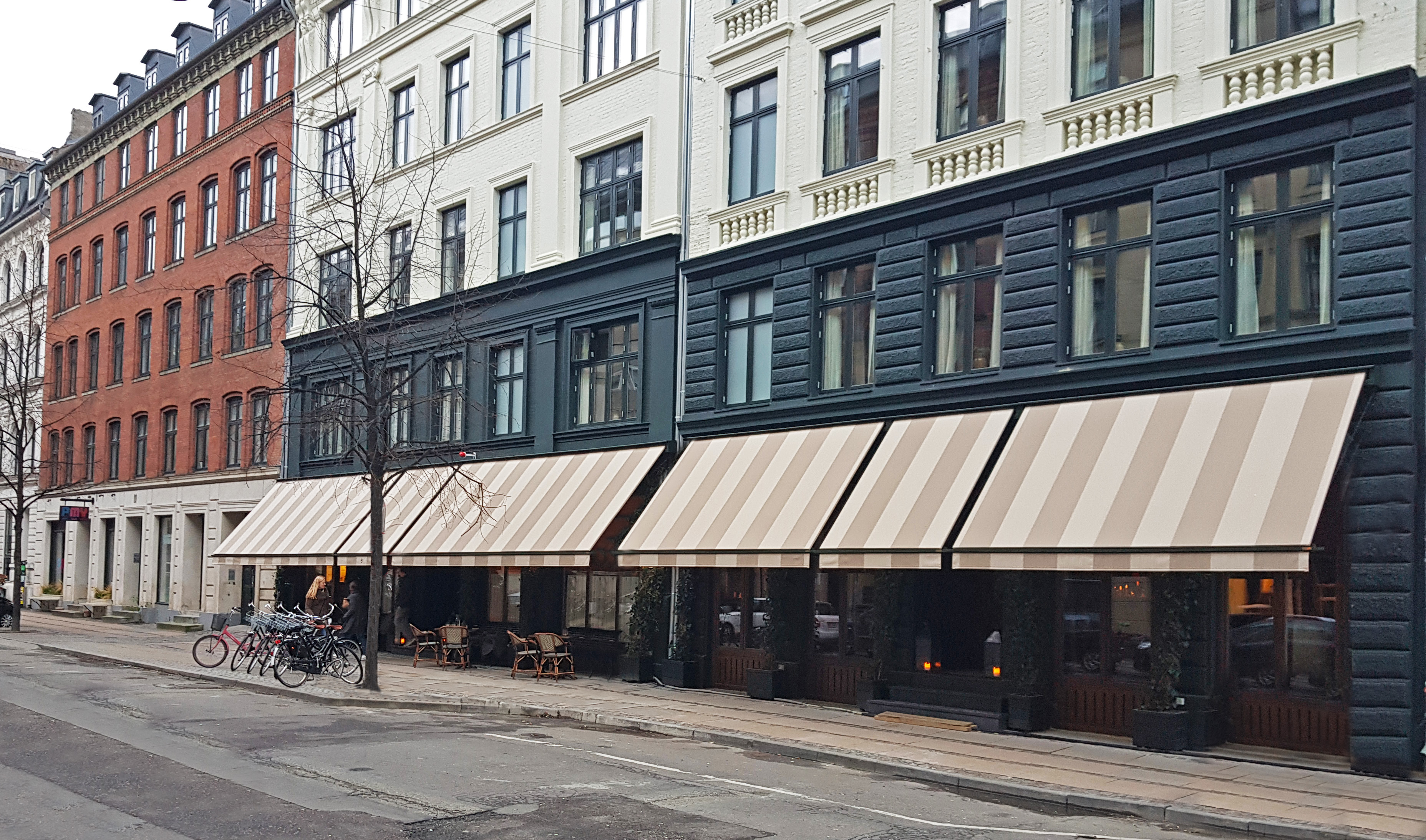 Fixed awning in Copenhagen