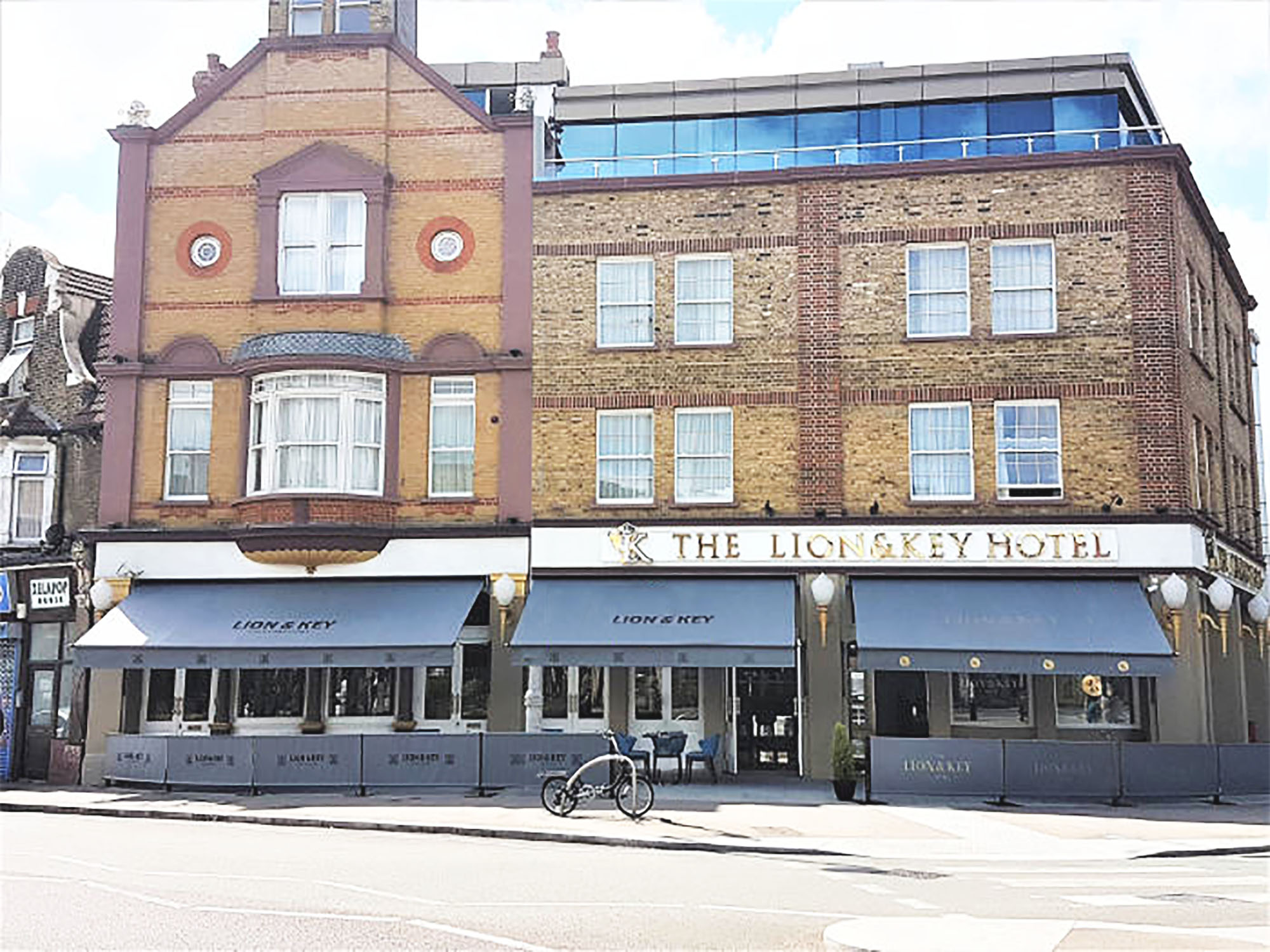 Lion & key awnings