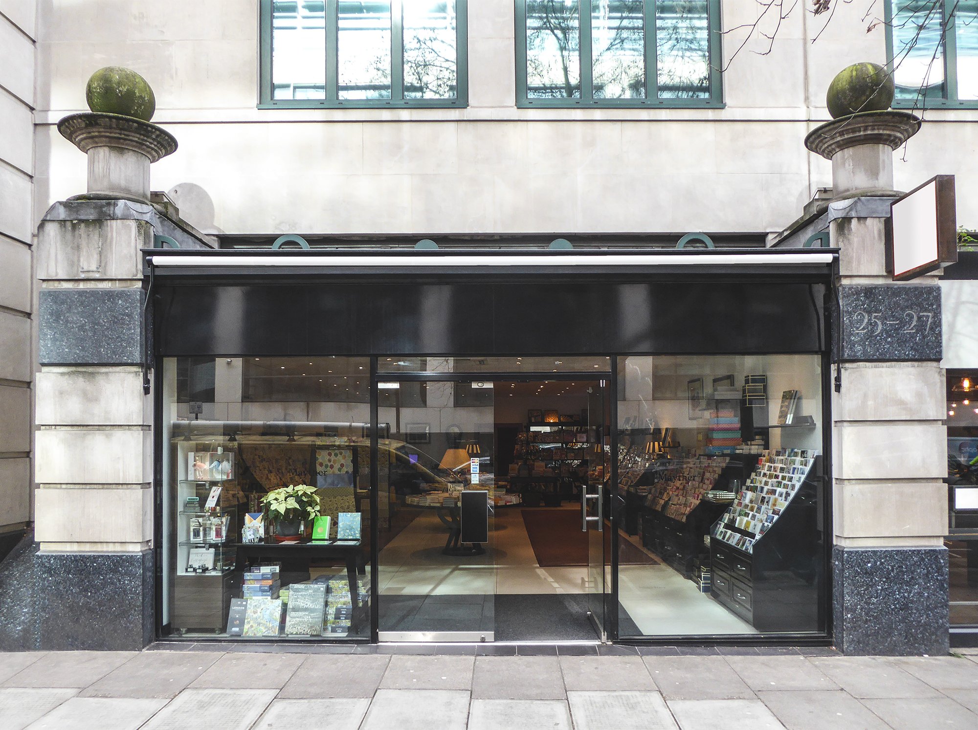 Greenwich awning Mayther