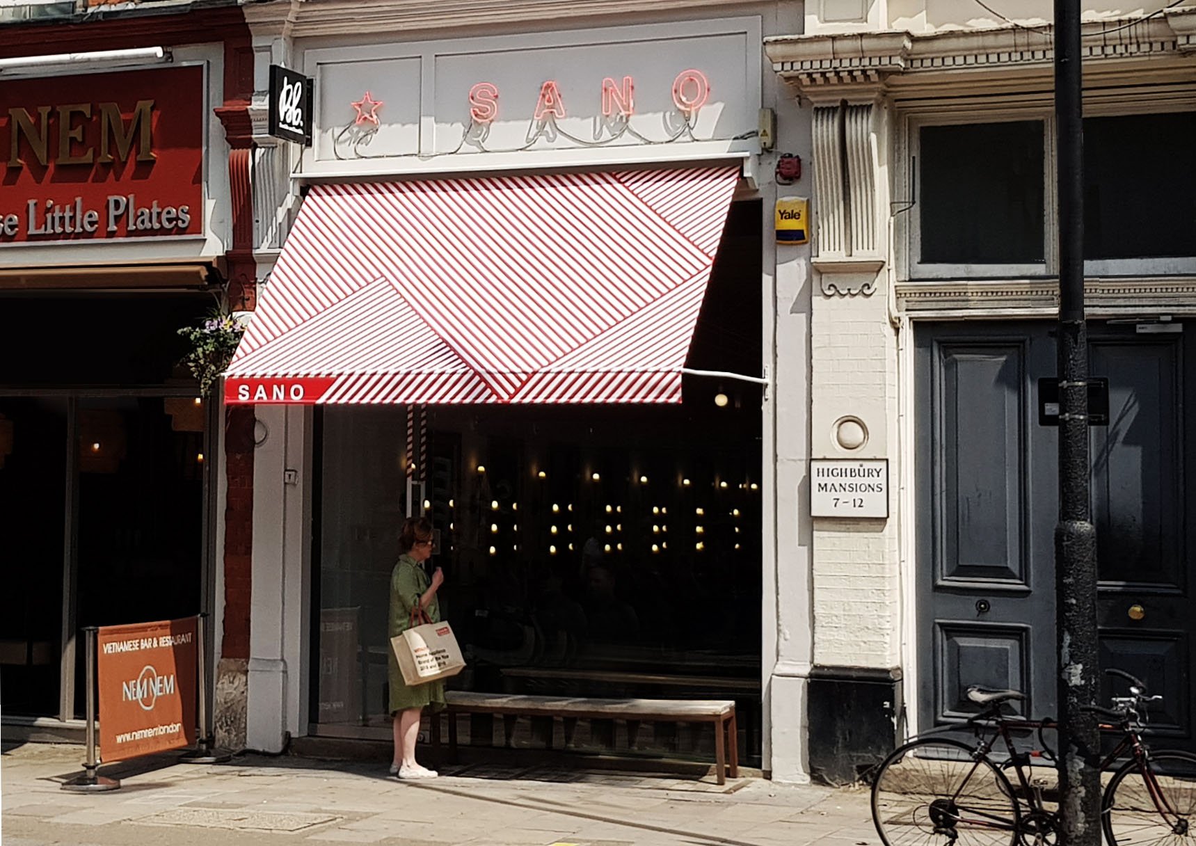 RAGS®  awning branding