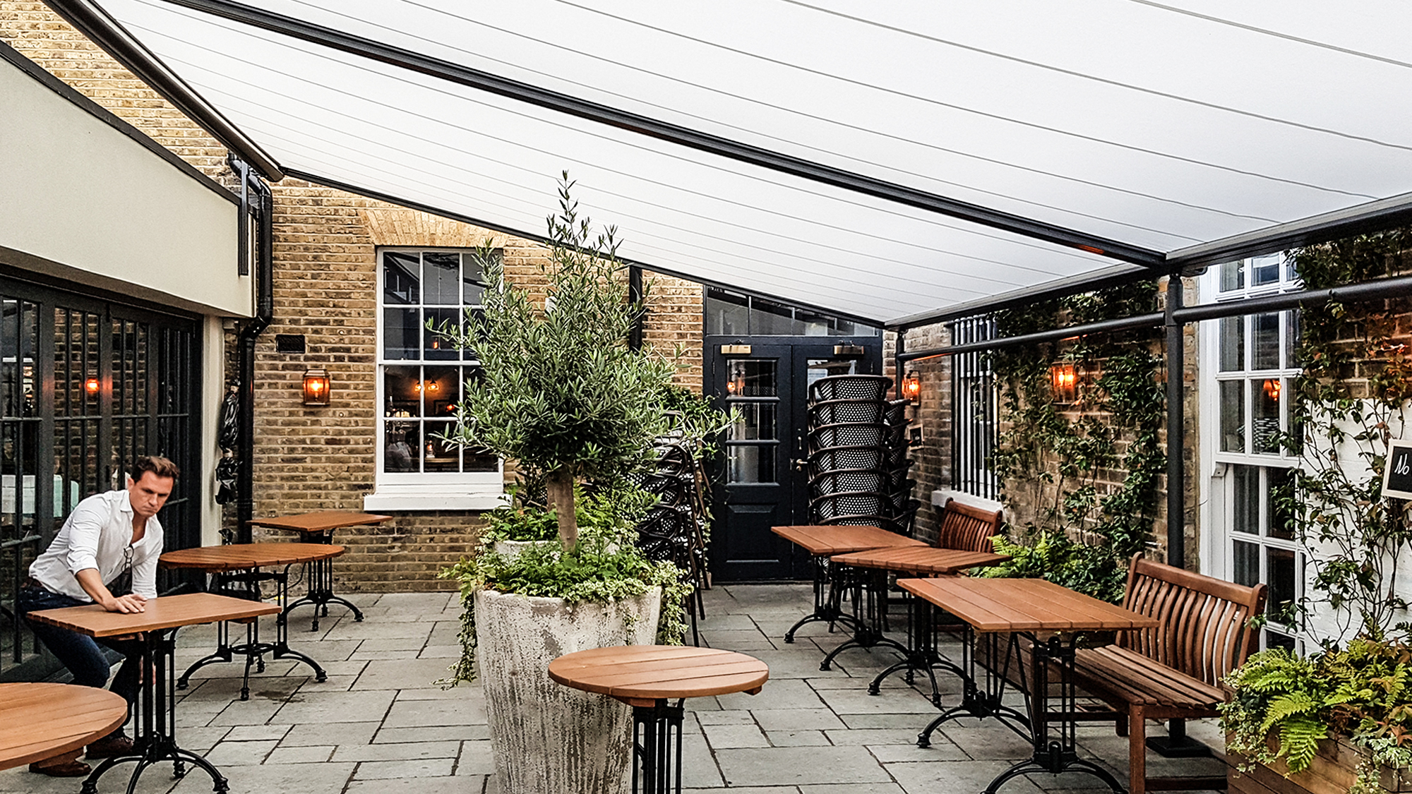 Bellfort Terrace Awning at The Crown