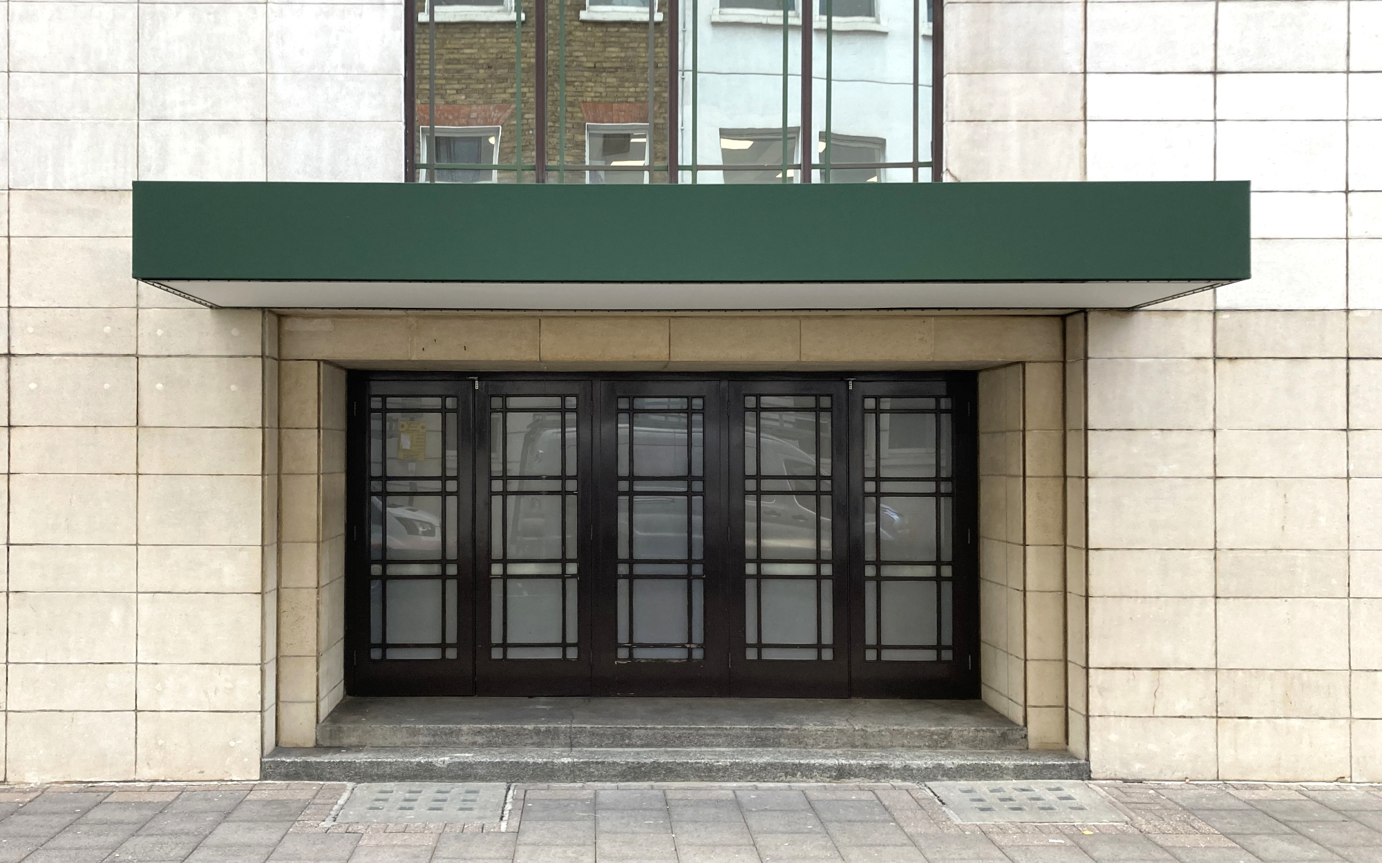 Manhattan Entrance Canopy at The Dorchester