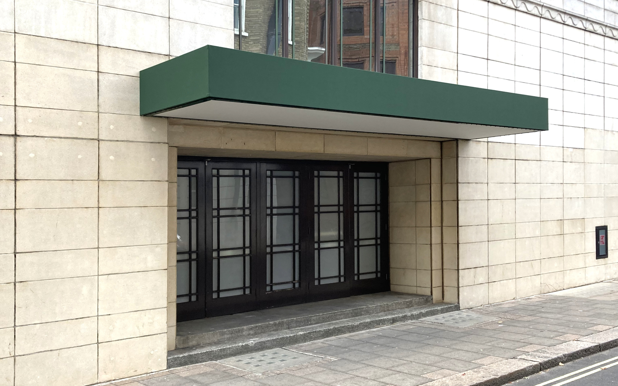 Manhattan Entrance Canopy at The Dorchester