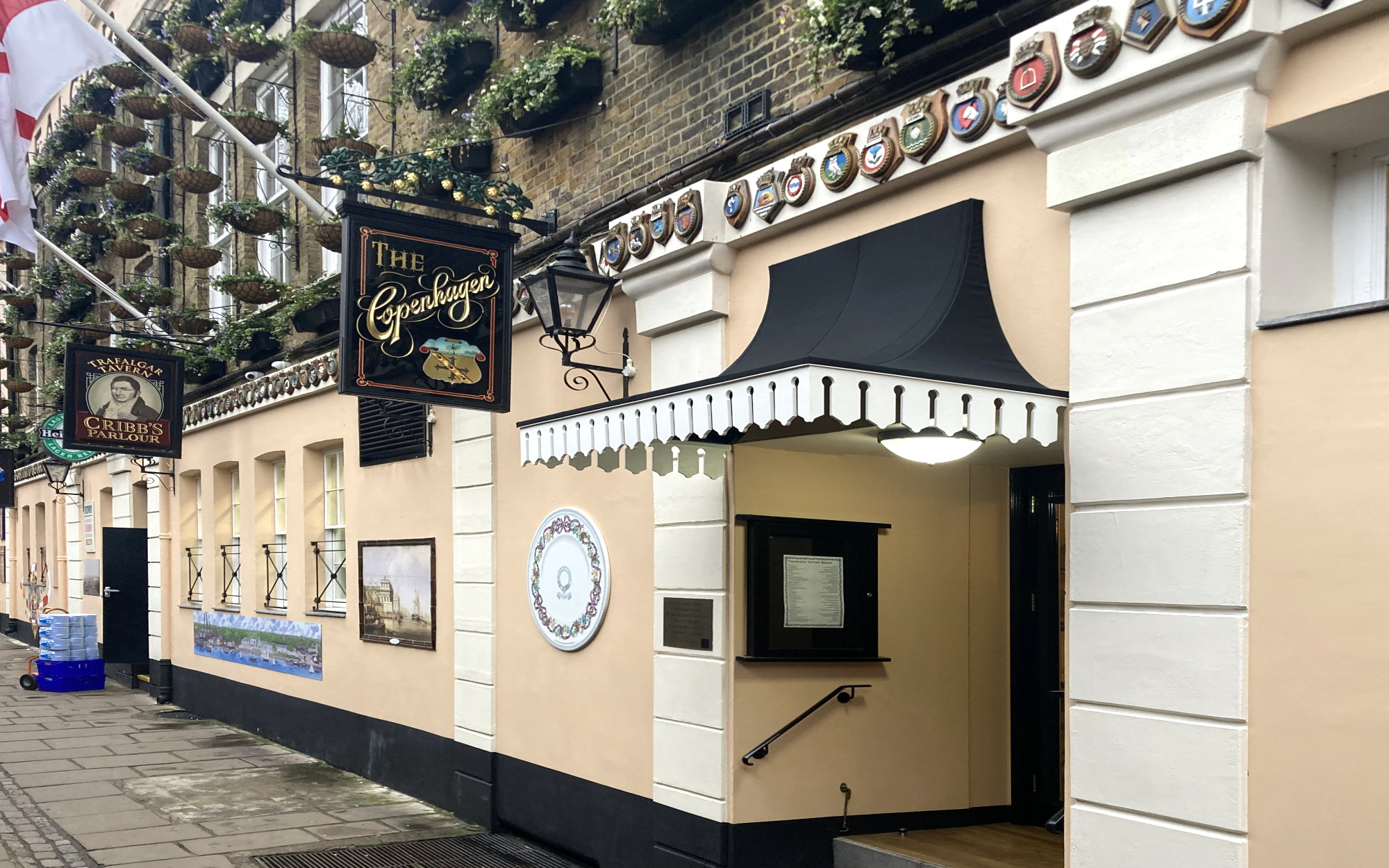 Bespoke RIB® Canopy at Trafalgar Tavern