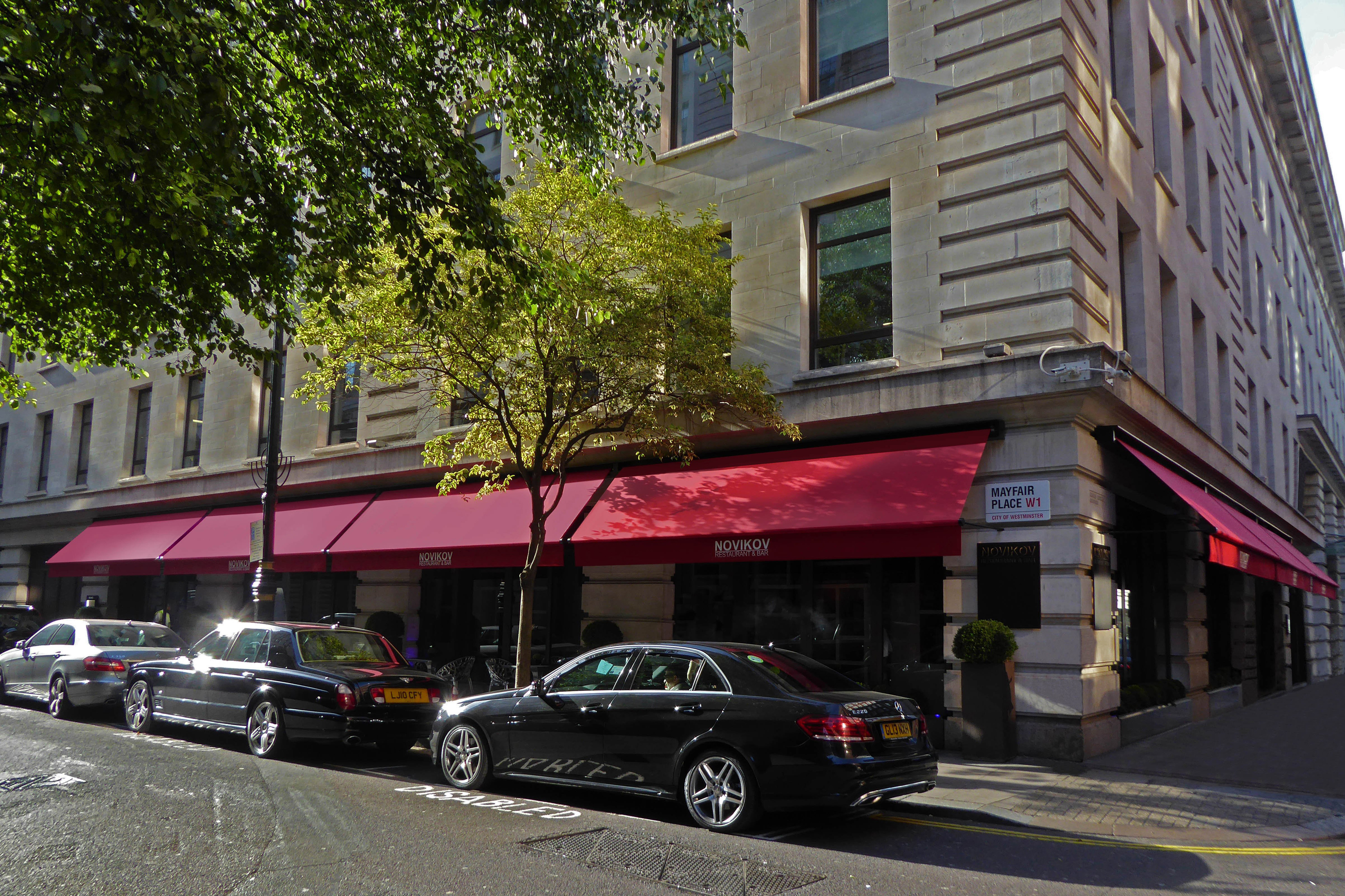 Greenwich awning at Novikov