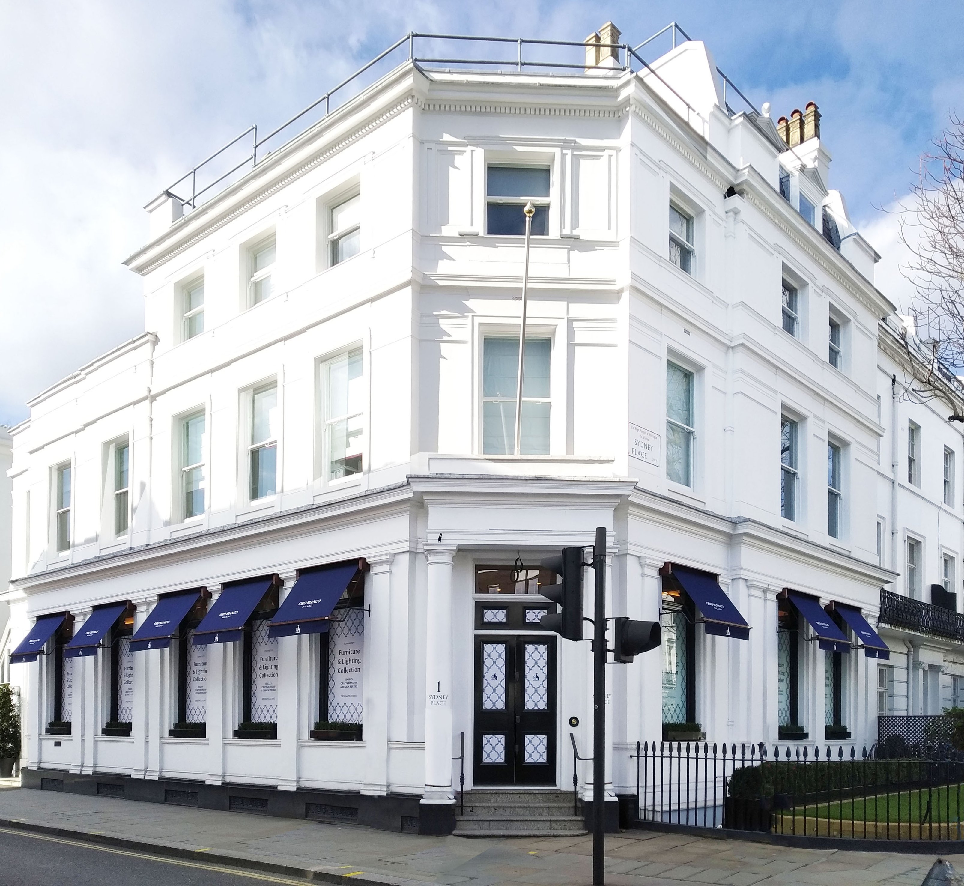 Traditional awnings Oro Bianco 1