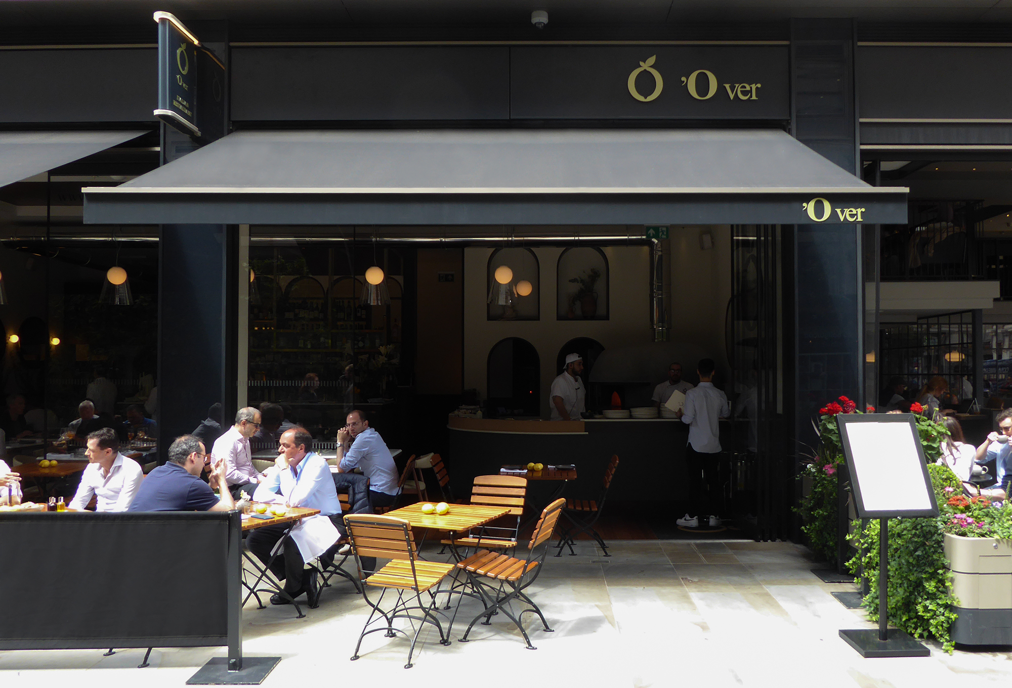 SQ2 awnings Westminster