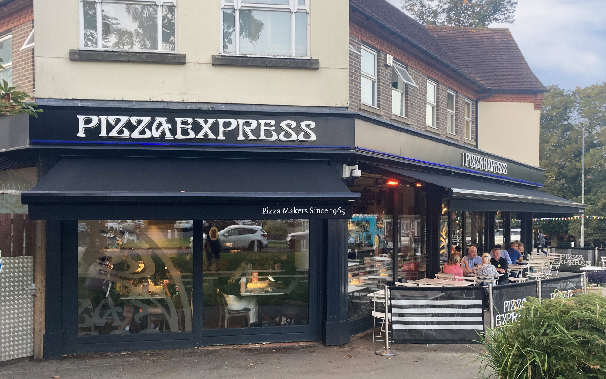 Signature awnings PizzaExpress
