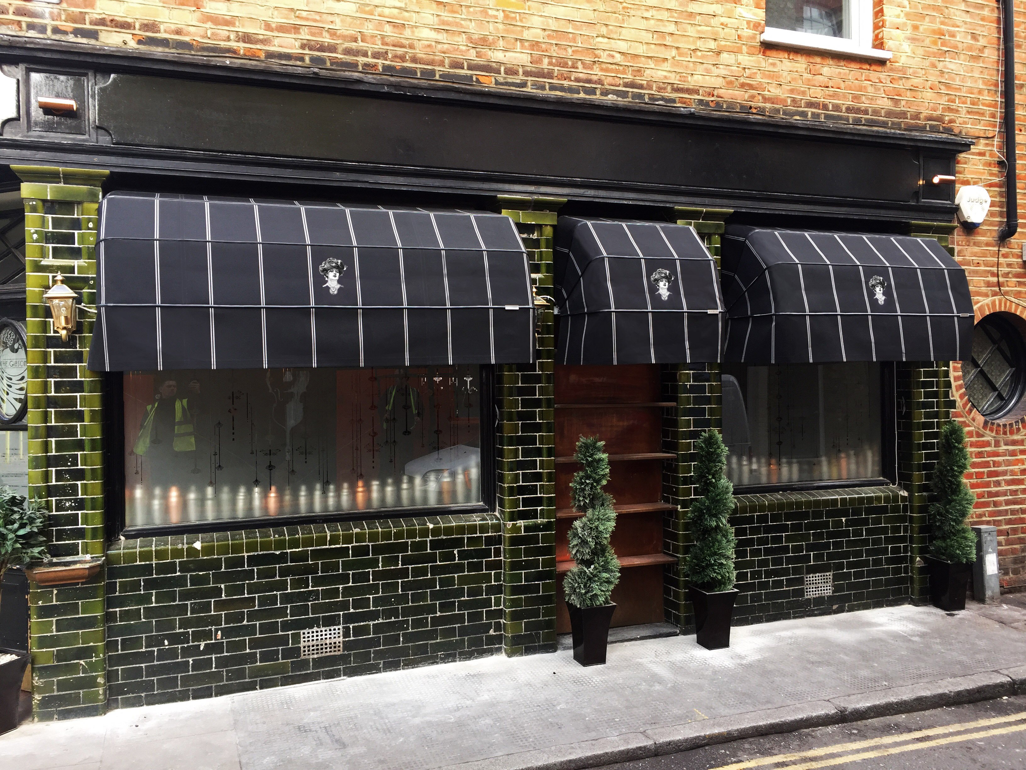 Gibson Bar EC1