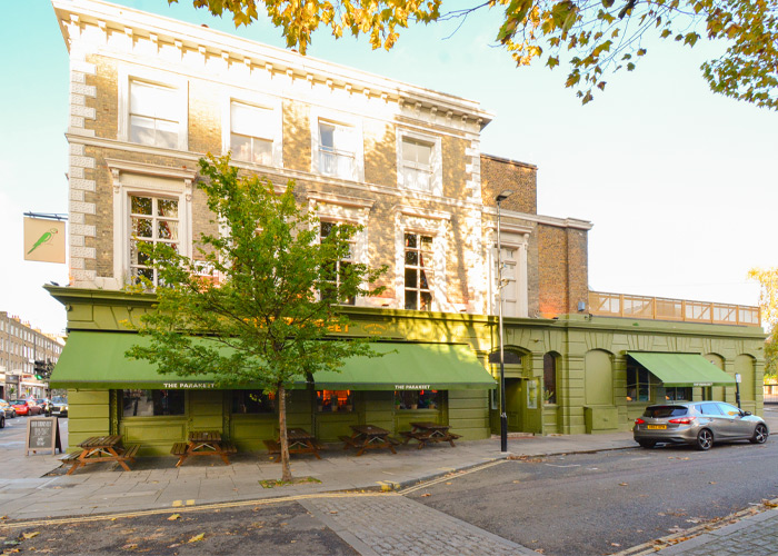  Traditional Awnings for The Parakeet