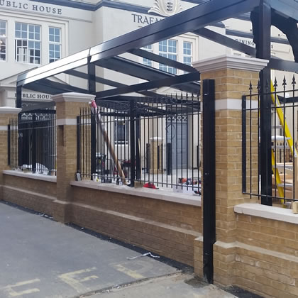 Bellfort Awning® terrace awning for Trafalgar Arms