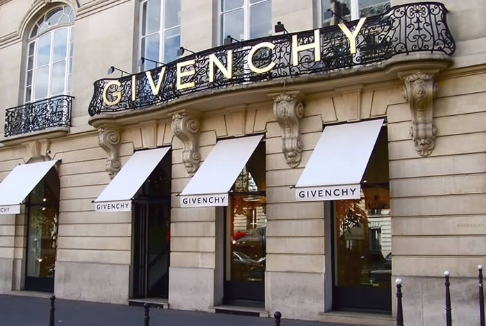 Greenwich Awning® shop blinds refurbished by Morco